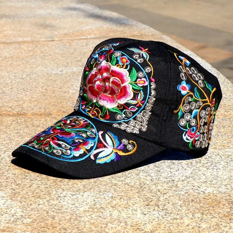Women Man Embroidered Flower Ethnic Style Fashion Baseball Cap Rose Embroidered Baseball Cap Duck Hat Korean Casual Sun Visor
Women Man Embroidered Flower Ethnic Style Fashion Baseball Cap Rose Embroidered Baseball Cap Duck Hat Korean Casual Sun Visor