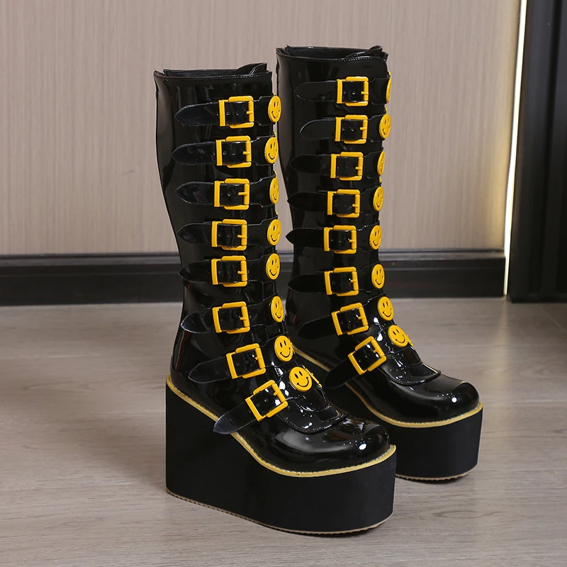 2022 New Womens Yellow Smiley Face Gothic Boots Buckle Strap Platform Wedges Heel Winter Punk Shoes Increasing Cosplay Party New
2022 New Womens Yellow Smiley Face Gothic Boots Buckle Strap Platform Wedges Heel Winter Punk Shoes Increasing Cosplay Party New