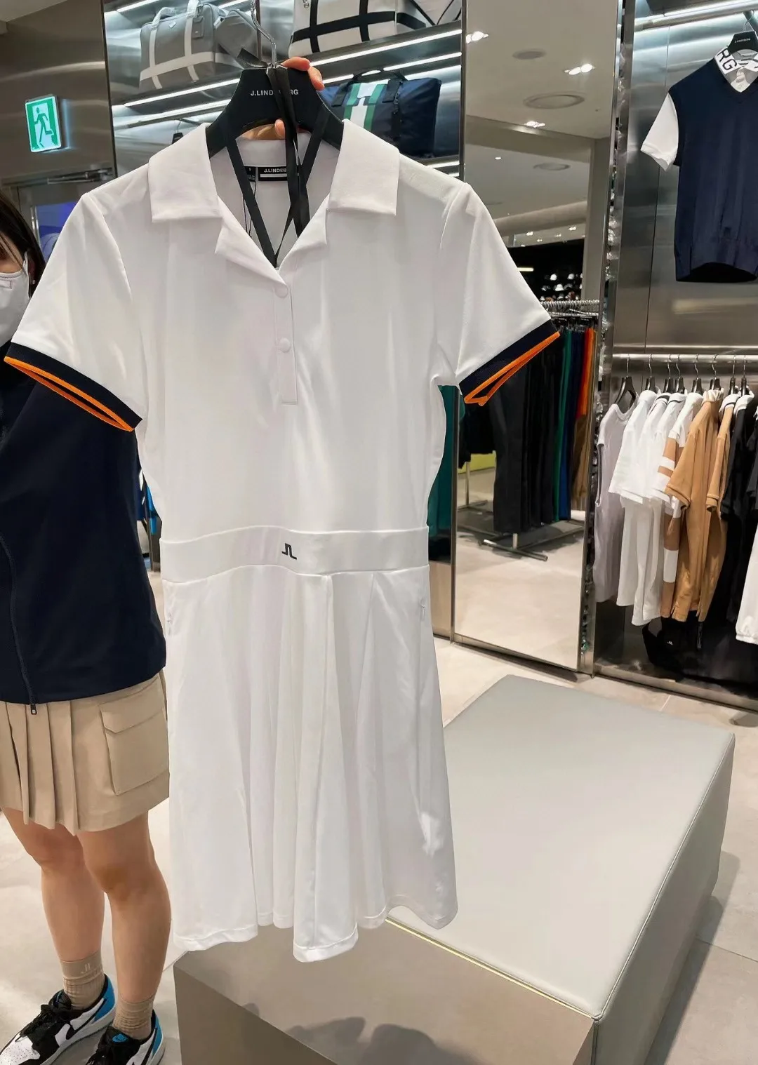 JL2023 New Golf Dress Women's New Sports Breathable Slim Stretch Fashion
JL2023 New Golf Dress Women's New Sports Breathable Slim Stretch Fashion