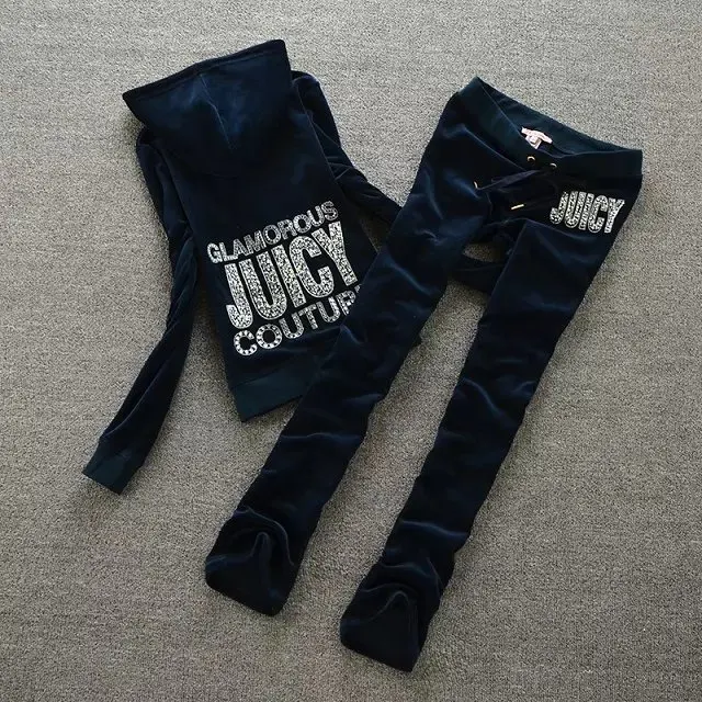 Spring / Fall 2022 Women's Brand Velvet fabric Tracksuits Velour suit women Track suit Hoodies and Pants SIZE S - XL
Spring / Fall 2022 Women's Brand Velvet fabric Tracksuits Velour suit women Track suit Hoodies and Pants SIZE S - XL