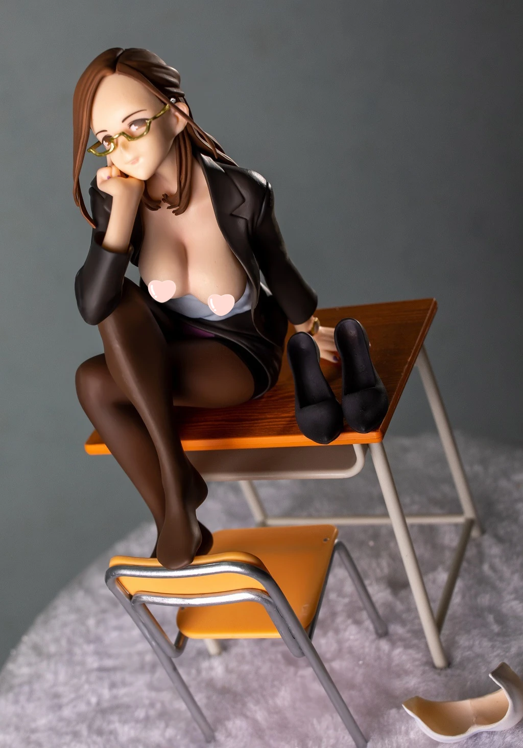 20cm Female Teacher's Desk Aomo Weizi PVC Cartoon Characters Adult Series Model Doll Gift
20cm Female Teacher's Desk Aomo Weizi PVC Cartoon Characters Adult Series Model Doll Gift