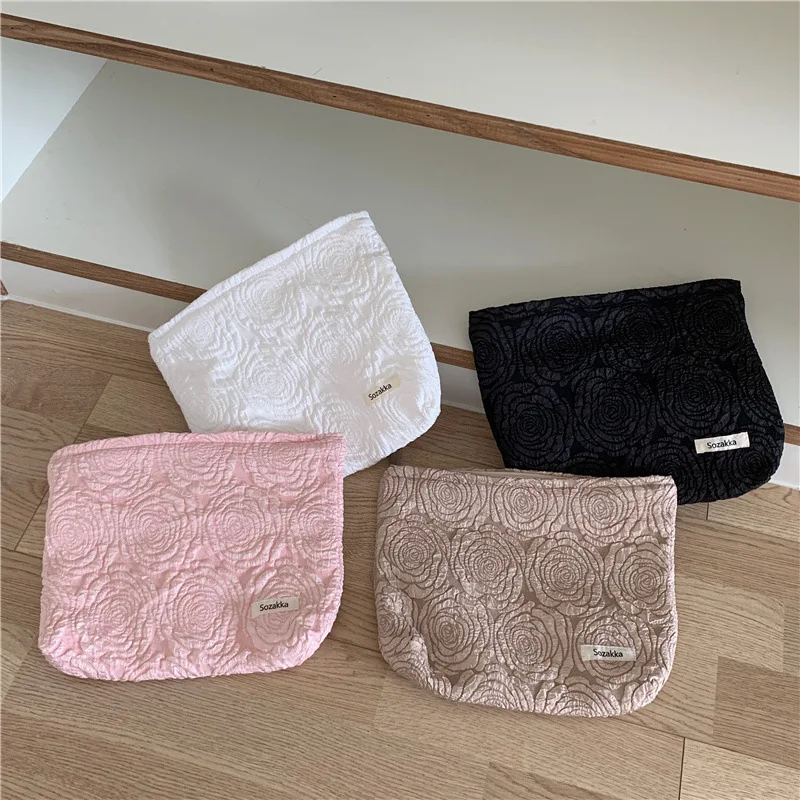 Women Retro Makeup Bags Organizer Floral Travel Cosmetic Bag Embroidery Pouch Travel Toiletry Bags Corduroy Canvas Beauty Case
Women Retro Makeup Bags Organizer Floral Travel Cosmetic Bag Embroidery Pouch Travel Toiletry Bags Corduroy Canvas Beauty Case