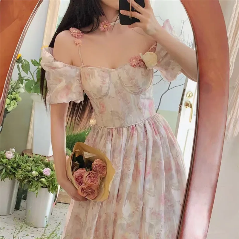 Vintage Princess Floral Print Chiffon Party Dresses for Women Spaghetti Strap Slash Neck Puff Sleeve A-Line Midi Dresses D739
Vintage Princess Floral Print Chiffon Party Dresses for Women Spaghetti Strap Slash Neck Puff Sleeve A-Line Midi Dresses D739