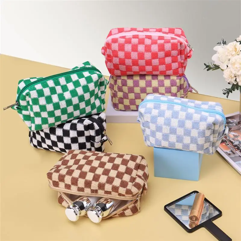 Vintage Plaid Knitted fabric Cotton Cosmetic Bag For Make Up bag Pouch Pillow Cosmetic Bags & Cases Travel Organizer
Vintage Plaid Knitted fabric Cotton Cosmetic Bag For Make Up bag Pouch Pillow Cosmetic Bags & Cases Travel Organizer
