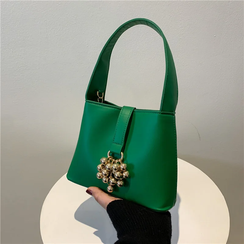 2022 New Fashion Shoulder Bag Designer Handbags Chain Strap Crossbody Bags For Women Solid Pu Leather Lady Top Handle Bags
2022 New Fashion Shoulder Bag Designer Handbags Chain Strap Crossbody Bags For Women Solid Pu Leather Lady Top Handle Bags