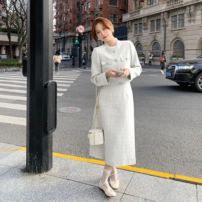 Women 2023 Spring Autumn Fashion Skirt Suits Female Short Single Breasted Coats + High Waist Skirts Ladies Two Piece Sets R178
Women 2023 Spring Autumn Fashion Skirt Suits Female Short Single Breasted Coats + High Waist Skirts Ladies Two Piece Sets R178