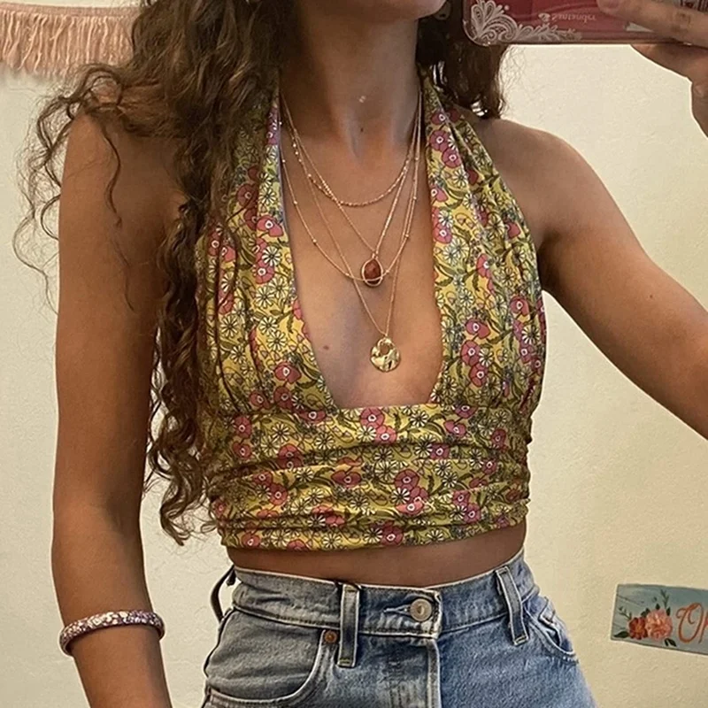 Women's V-neck backless blouse, sexy sleeveless T-shirt, 1990s Vintage sleeveless T-shirt, 
Women's V-neck backless blouse, sexy sleeveless T-shirt, 1990s Vintage sleeveless T-shirt,