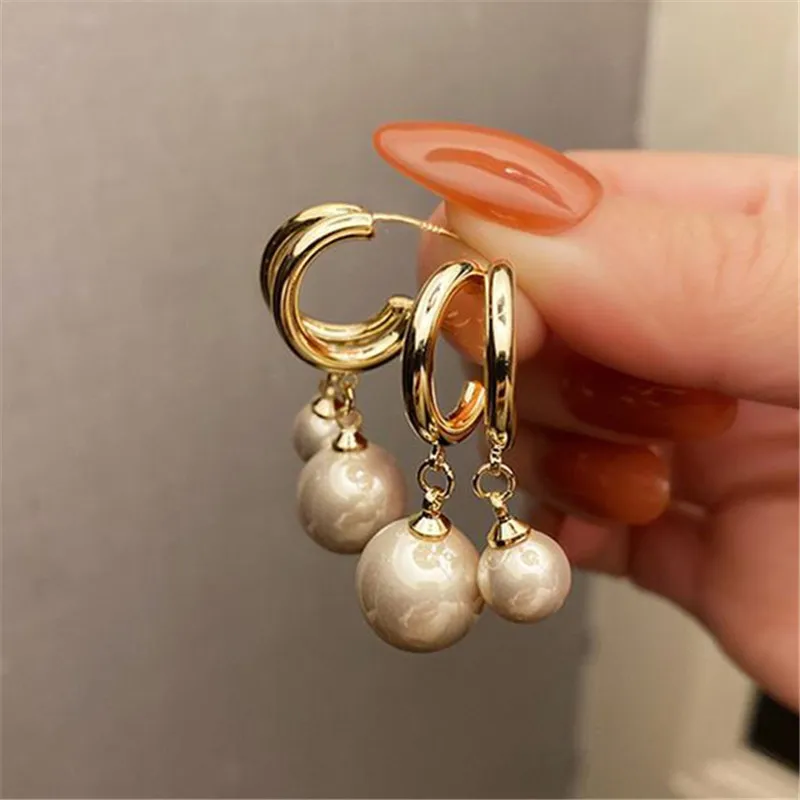 Fashion Double Metal Pearl Pendant Earrings Temperament Elegant Drop Earrings For Women Jewelry
Fashion Double Metal Pearl Pendant Earrings Temperament Elegant Drop Earrings For Women Jewelry