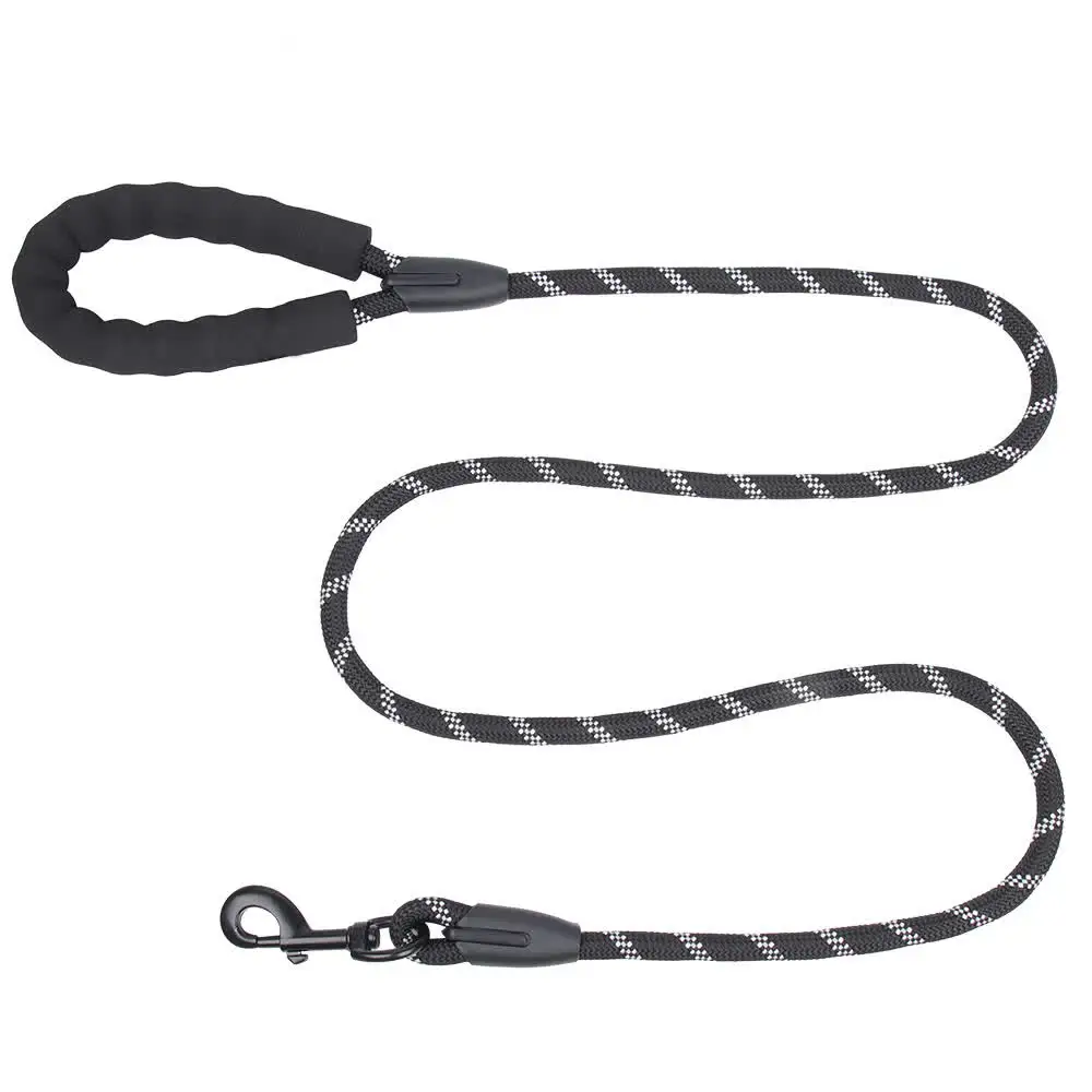 Dog leash nylon reflective round rope explosion-proof red pet leash pet supplies
Dog leash nylon reflective round rope explosion-proof red pet leash pet supplies