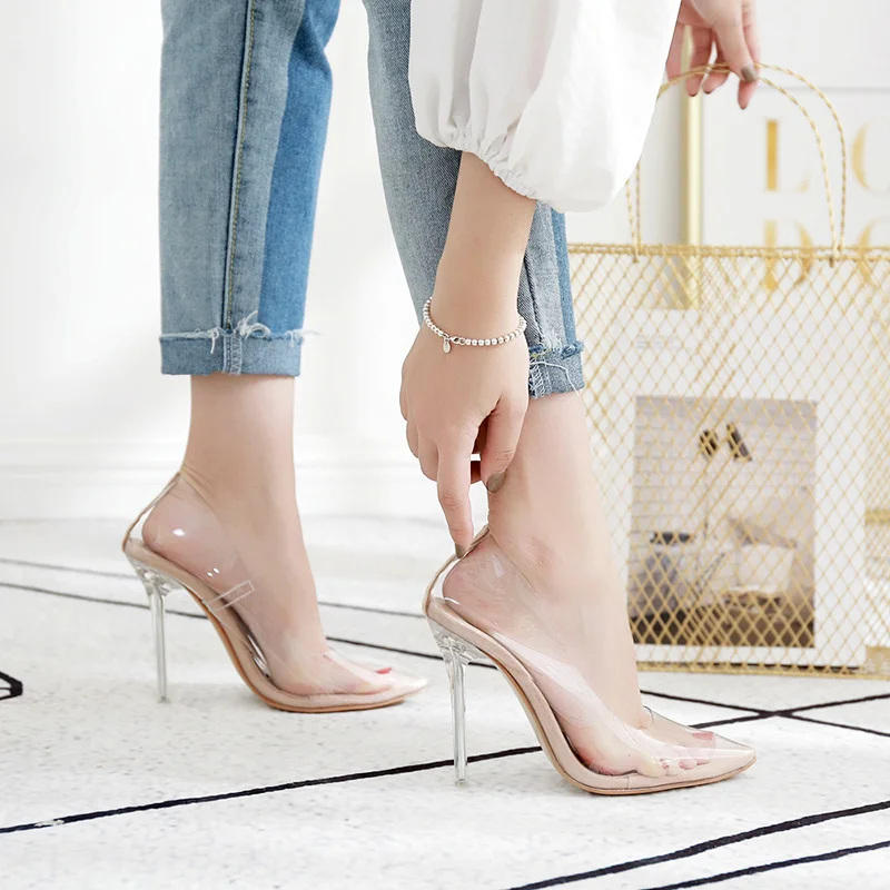 2022 Summer Women Fetish 11cm High Heels Pumps Plus Size Stiletto Clear Heels Lady Nightclub Transparent Prom Catwalk PVC Shoes
2022 Summer Women Fetish 11cm High Heels Pumps Plus Size Stiletto Clear Heels Lady Nightclub Transparent Prom Catwalk PVC Shoes