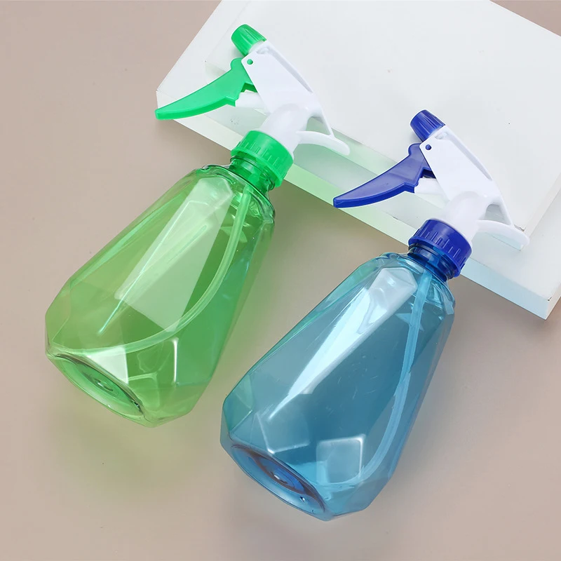 500ml Plant Flower Watering Pot High Capacity Sprayer Bottle Plastic Household Watering Cans for Gardening Irrigation Supplies
500ml Plant Flower Watering Pot High Capacity Sprayer Bottle Plastic Household Watering Cans for Gardening Irrigation Supplies