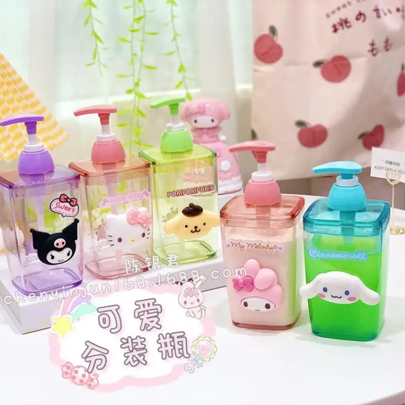 Sanrios Kawaii Hellokitty аниме Kuromi милая кукла мимелоди креативное мультяшное дезинфицирующее средство для рук лосьон шампунь влажная бутылка игрушк...
Sanrios Kawaii Hellokitty аниме Kuromi милая кукла мимелоди креативное мультяшное дезинфицирующее средство для рук лосьон шампунь влажная бутылка игрушк...