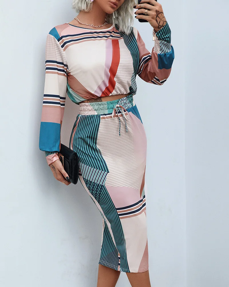 Chicme Two Piece Sets Womens Outfits Women Geometric Print Long Sleeve Top & Drawstring Shirred Midi Skirt Set Casual Dress Suit
Chicme Two Piece Sets Womens Outfits Women Geometric Print Long Sleeve Top & Drawstring Shirred Midi Skirt Set Casual Dress Suit