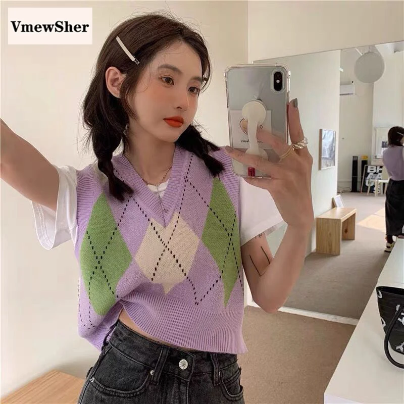 VmewSher Vintage Lattice Sweater Vest Women V Neck Fit Pullovers Knitted Preppy Style Sleeveless Short Knitwear Crop Tops 2023
VmewSher Vintage Lattice Sweater Vest Women V Neck Fit Pullovers Knitted Preppy Style Sleeveless Short Knitwear Crop Tops 2023