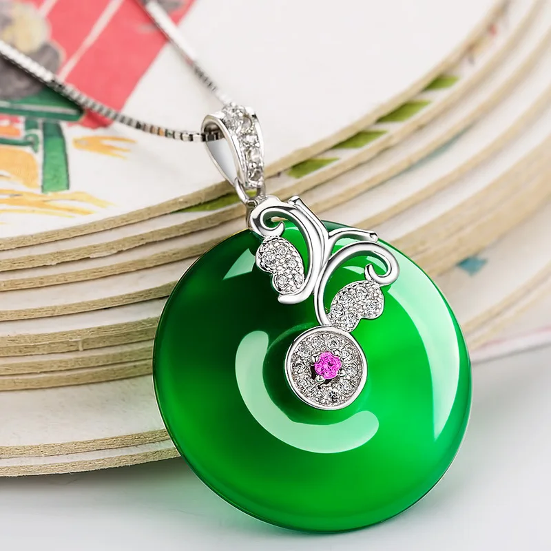 

HOYON Chrysoprase Agate 925 Silver Color Pendant Women's Ethnic Style Inlaid Colorful Diamond Jade Necklace Women's Jewelry