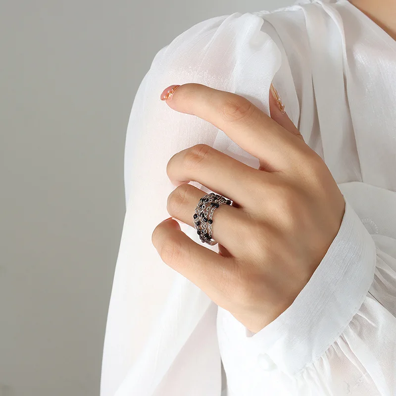 Multi-layer Chain Ring Fashion Personality Indian Style Finger Chain Titanium Steel Niche Retro Party Accessory
Multi-layer Chain Ring Fashion Personality Indian Style Finger Chain Titanium Steel Niche Retro Party Accessory