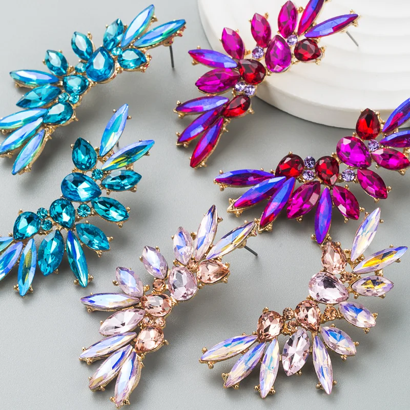Fashion Exaggerated Colored Wing-Shape Earrings for Woman Party Banquet Jewelry
Fashion Exaggerated Colored Wing-Shape Earrings for Woman Party Banquet Jewelry