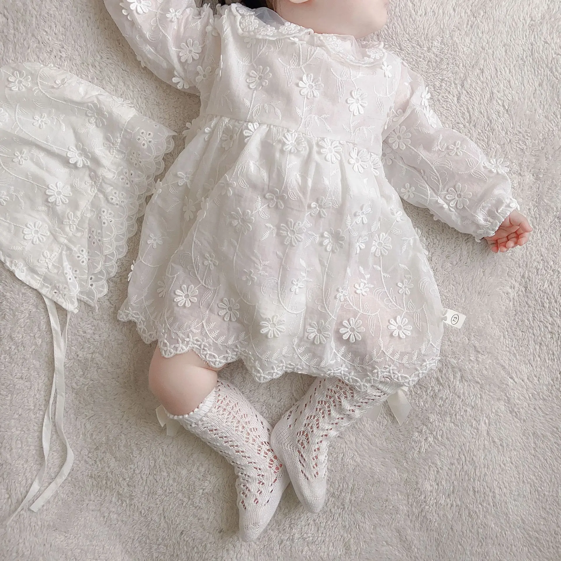 Newborn Baby Girl White Lace Romper Hat Toddler Floral Embroidery Lace Jumpsuit Tutu Tulle Dress Fall Baby Princess Bodysuit
Newborn Baby Girl White Lace Romper Hat Toddler Floral Embroidery Lace Jumpsuit Tutu Tulle Dress Fall Baby Princess Bodysuit