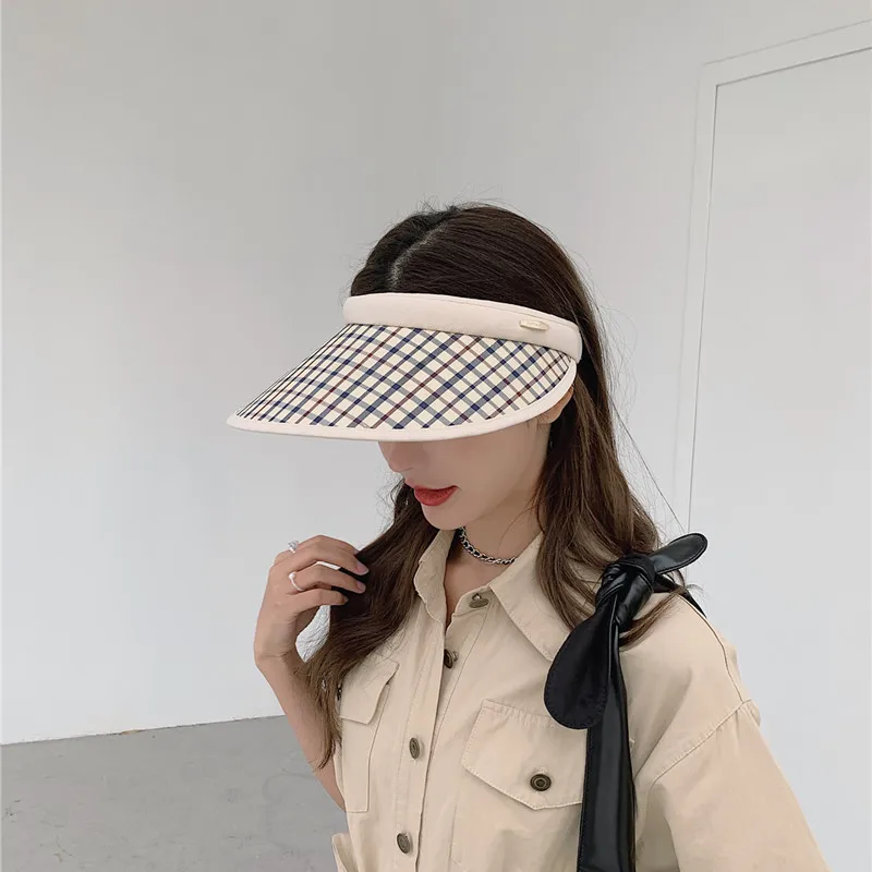 OMEA Plaid Visor Hat Women Summer Beige Wide Brim Sun Protection Caps for Ladies Luxury Black Cap Vacation Beach Hat Fashion
OMEA Plaid Visor Hat Women Summer Beige Wide Brim Sun Protection Caps for Ladies Luxury Black Cap Vacation Beach Hat Fashion
