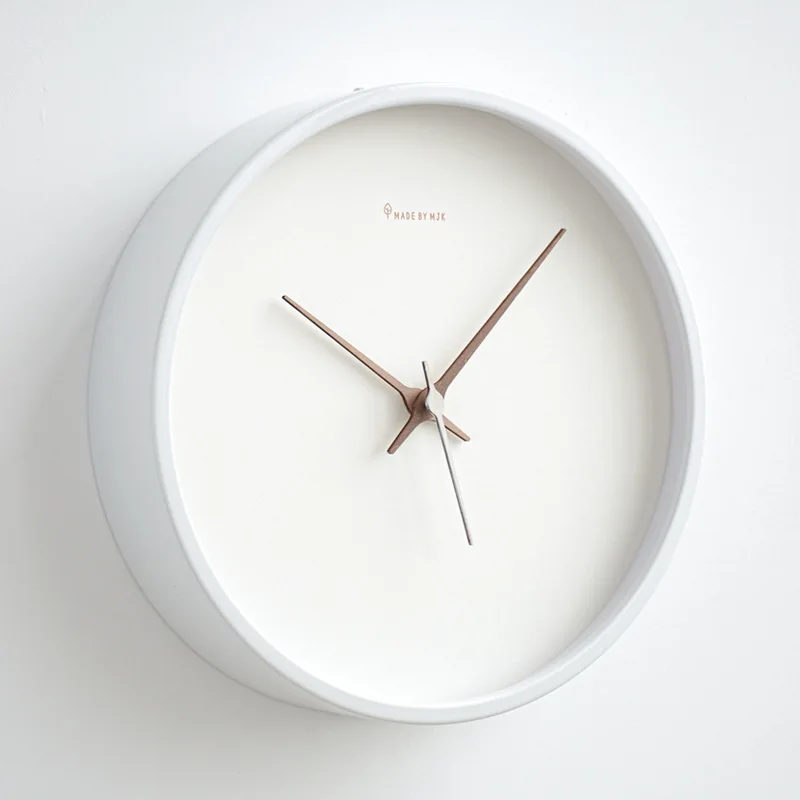 Light Luxury Wrought Iron Wall Clock Nordic Living Room Fashion Hanging Decoration Creative Silent Simple Solid Color Pendant
Light Luxury Wrought Iron Wall Clock Nordic Living Room Fashion Hanging Decoration Creative Silent Simple Solid Color Pendant