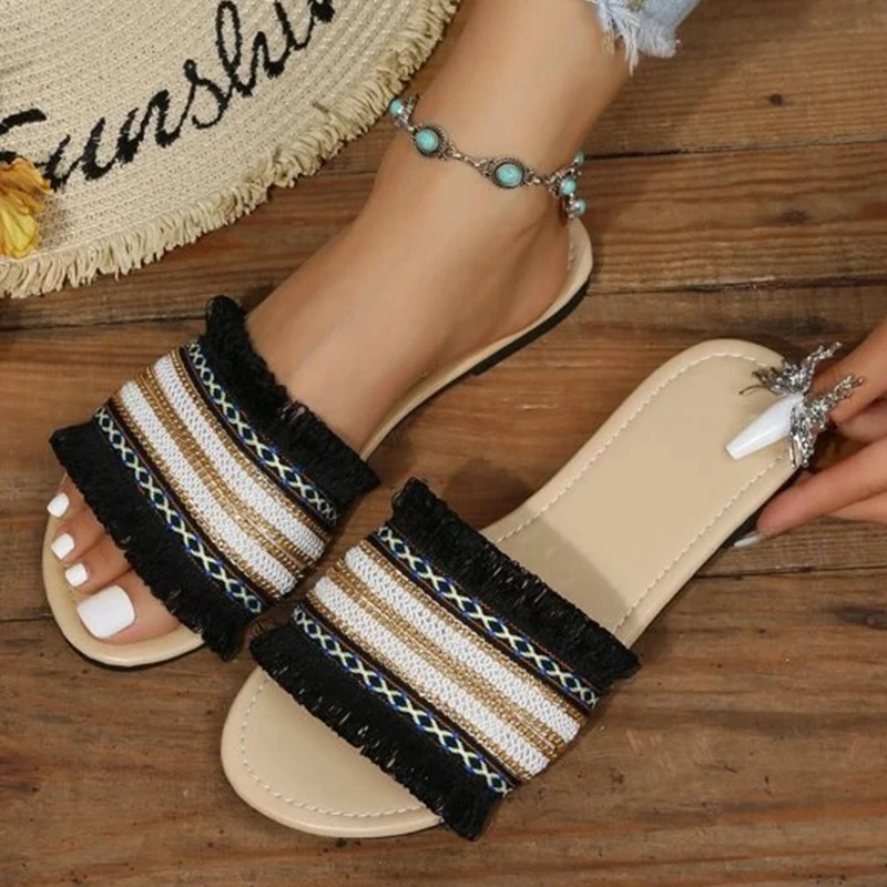 2023 New Women Color Block Fringe Trim Flat Slides Vacation Summer Sandals Fashionable Summer Slippers Summer Beach Women Shoes
2023 New Women Color Block Fringe Trim Flat Slides Vacation Summer Sandals Fashionable Summer Slippers Summer Beach Women Shoes