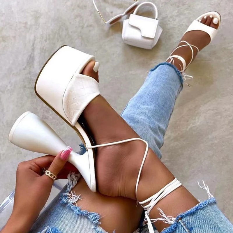 Women Platform Sandals Fashion Snake Print PU Leather Big Fish Peep Toe Ankle Strap Lace-Up Strange High Heels Party Dress Shoes
Women Platform Sandals Fashion Snake Print PU Leather Big Fish Peep Toe Ankle Strap Lace-Up Strange High Heels Party Dress Shoes