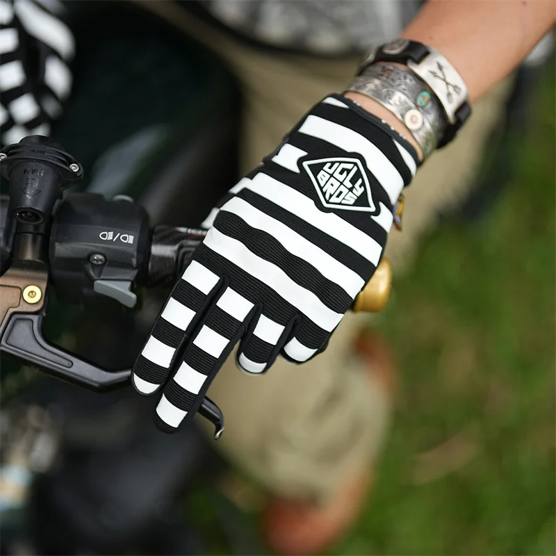 Перчатки мотоциклетные, дышащие для сенсорных экранов, для езды на велосипеде и мотокроссе
Перчатки мотоциклетные, дышащие для сенсорных экранов, для езды на велосипеде и мотокроссе