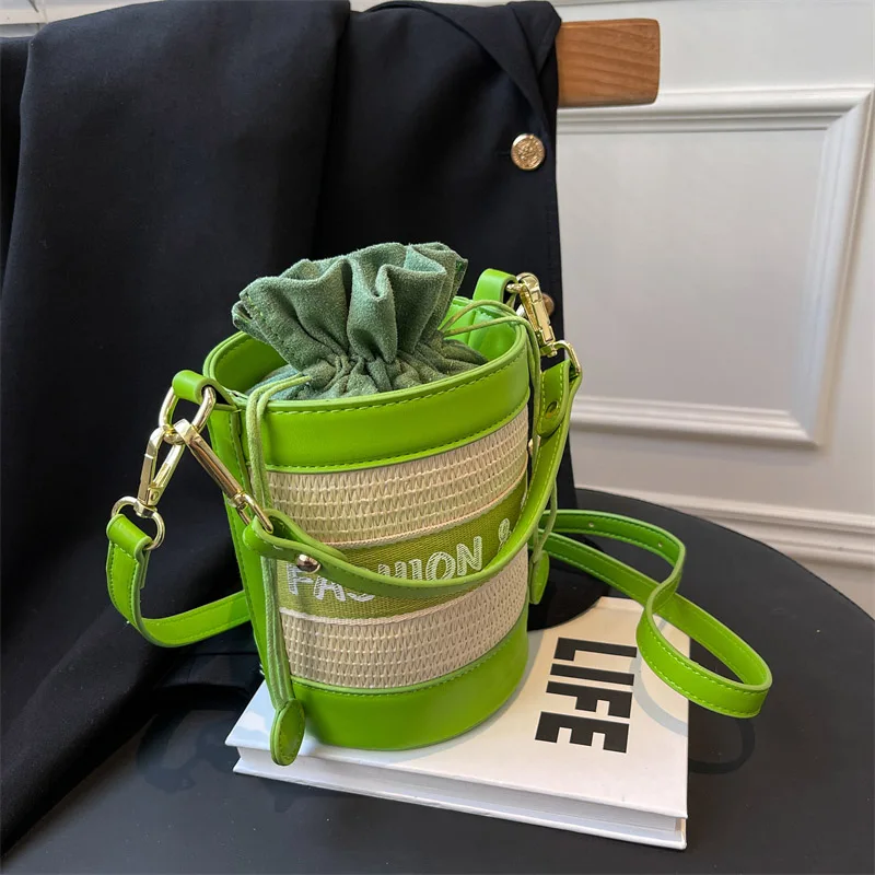 New Mini Woven Straw Bucket Crossbody Bags for Woman Summer Shoulder Bag Fashion Brand Designer Handbags Female Travel Purses
New Mini Woven Straw Bucket Crossbody Bags for Woman Summer Shoulder Bag Fashion Brand Designer Handbags Female Travel Purses