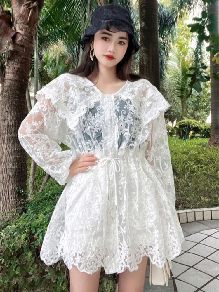 2022 Summer Lace Embroidery Zipper Jacket Women Casual Long Sleeve Elegant Korean Fashion See-through White Lace-up Outwear
2022 Summer Lace Embroidery Zipper Jacket Women Casual Long Sleeve Elegant Korean Fashion See-through White Lace-up Outwear