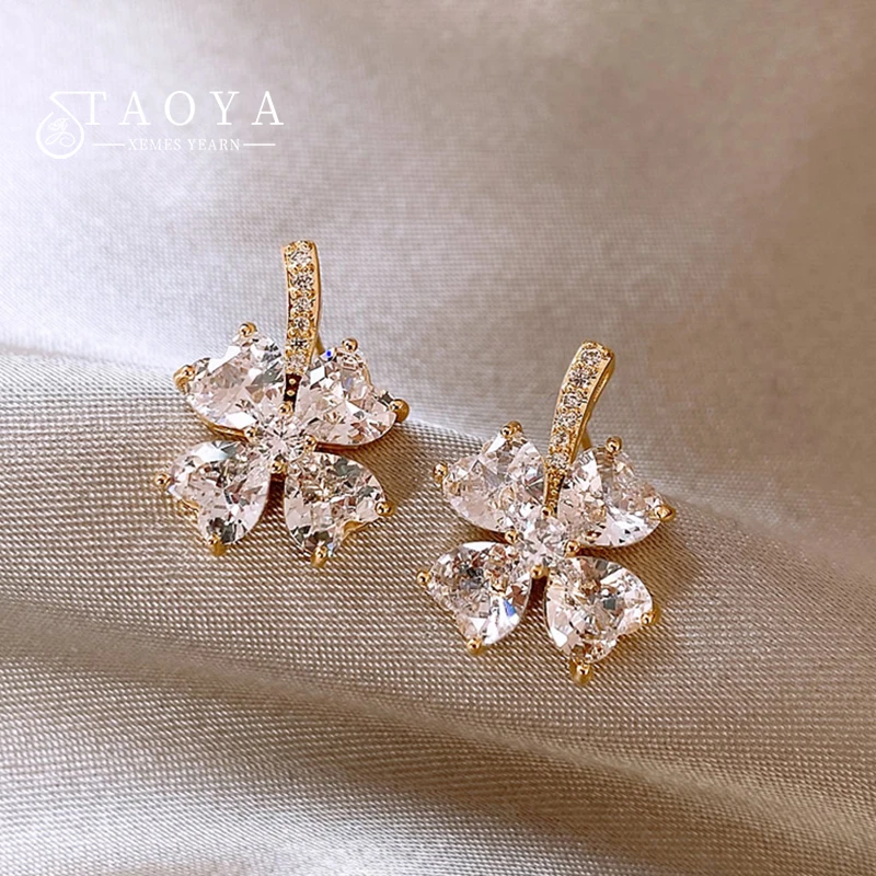 2023 New Premium Shiny Zircon Flower Petal Drop Earrings For Korean Fashion Gold Color Jewelry Party Women's Luxury Accessories
2023 New Premium Shiny Zircon Flower Petal Drop Earrings For Korean Fashion Gold Color Jewelry Party Women's Luxury Accessories