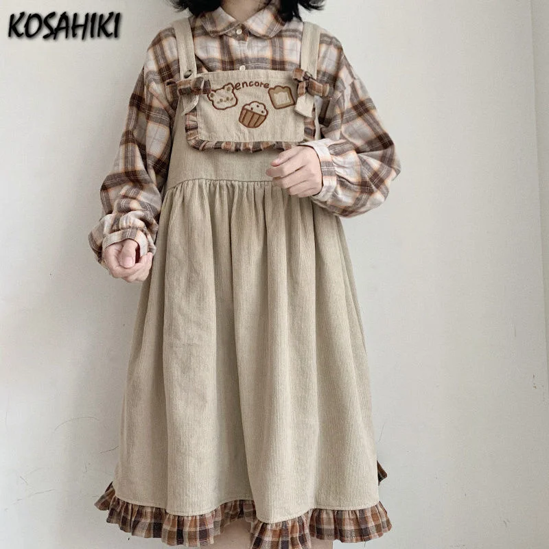 Женское вельветовое платье без рукавов, с вышивкой в виде медведя
Женское вельветовое платье без рукавов, с вышивкой в виде медведя