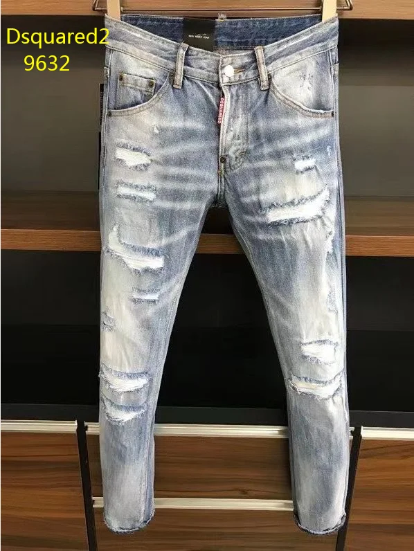 Dsquared2 new hit, EU men's and women's high quality cotton embroidered casual sky blue jeans Full Length 9632
Dsquared2 new hit, EU men's and women's high quality cotton embroidered casual sky blue jeans Full Length 9632