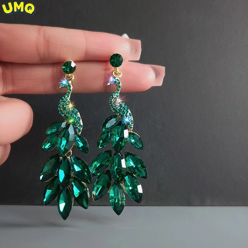 Green Peacock Crystal Earrings Japan and South Korea Temperament Solid Color Animal Earrings Light Luxury Niche Design Earrings
Green Peacock Crystal Earrings Japan and South Korea Temperament Solid Color Animal Earrings Light Luxury Niche Design Earrings