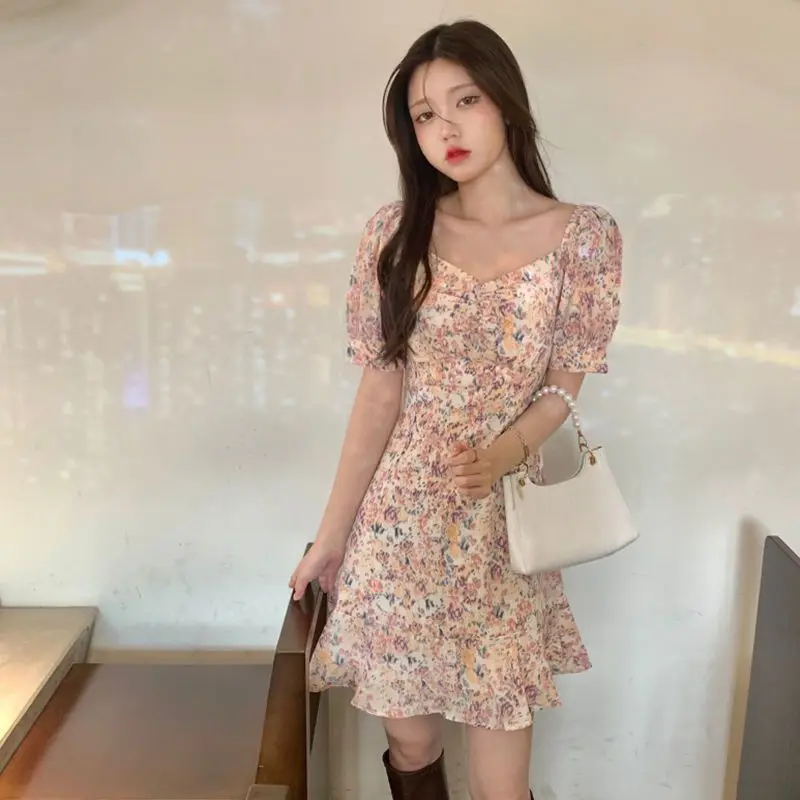 Women's floral skirt new super fairy sweet mid-length dress looks thin waist-covering belly skirt
Women's floral skirt new super fairy sweet mid-length dress looks thin waist-covering belly skirt