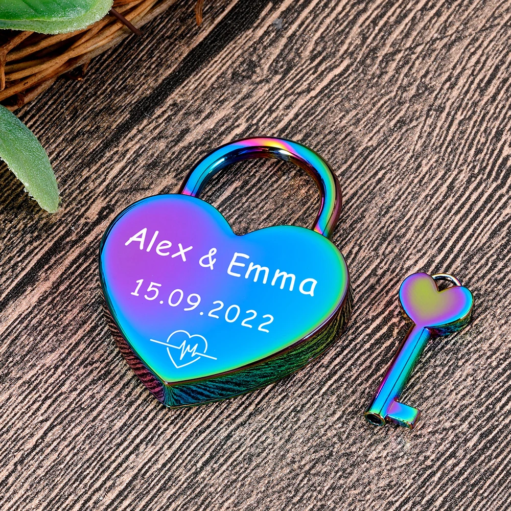 Personalized Rainbow Padlock Engraved Couple Love Lock Valentine's Day Gift for Him Her Boyfriend Wedding Anniversary Heart Lock 
Personalized Rainbow Padlock Engraved Couple Love Lock Valentine's Day Gift for Him Her Boyfriend Wedding Anniversary Heart Lock