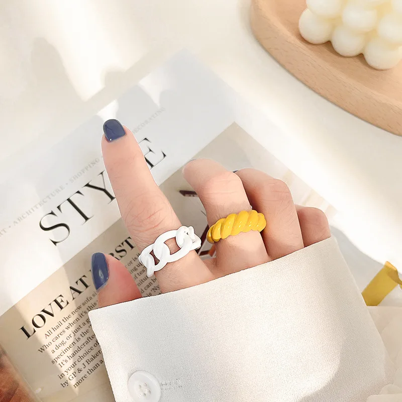 Hand Dripping Oil Fashion Small Fresh Color Ring Design Sense Niche Geometric Hollow Irregular Ring Index Finger Ring Jewelry
Hand Dripping Oil Fashion Small Fresh Color Ring Design Sense Niche Geometric Hollow Irregular Ring Index Finger Ring Jewelry