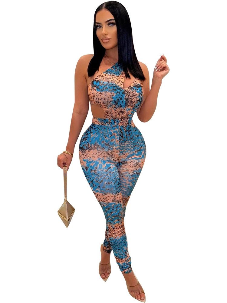 Two Piece Women Sets Hollow One Shoulder Crop Tops And High Waist Skinny Pants Suit 2022 New Print Sexy Clubwear 2 Piece Outfits
Two Piece Women Sets Hollow One Shoulder Crop Tops And High Waist Skinny Pants Suit 2022 New Print Sexy Clubwear 2 Piece Outfits
