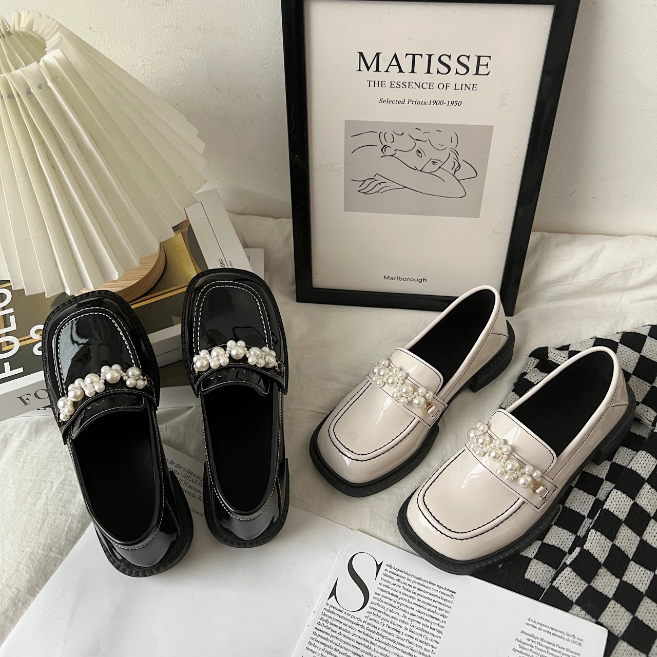 Women's Shoes Platform Casual Female Sneakers Loafers With Fur British Style Round Toe Slip-on Oxfords Pearl Decorateion Clogs P
Women's Shoes Platform Casual Female Sneakers Loafers With Fur British Style Round Toe Slip-on Oxfords Pearl Decorateion Clogs P