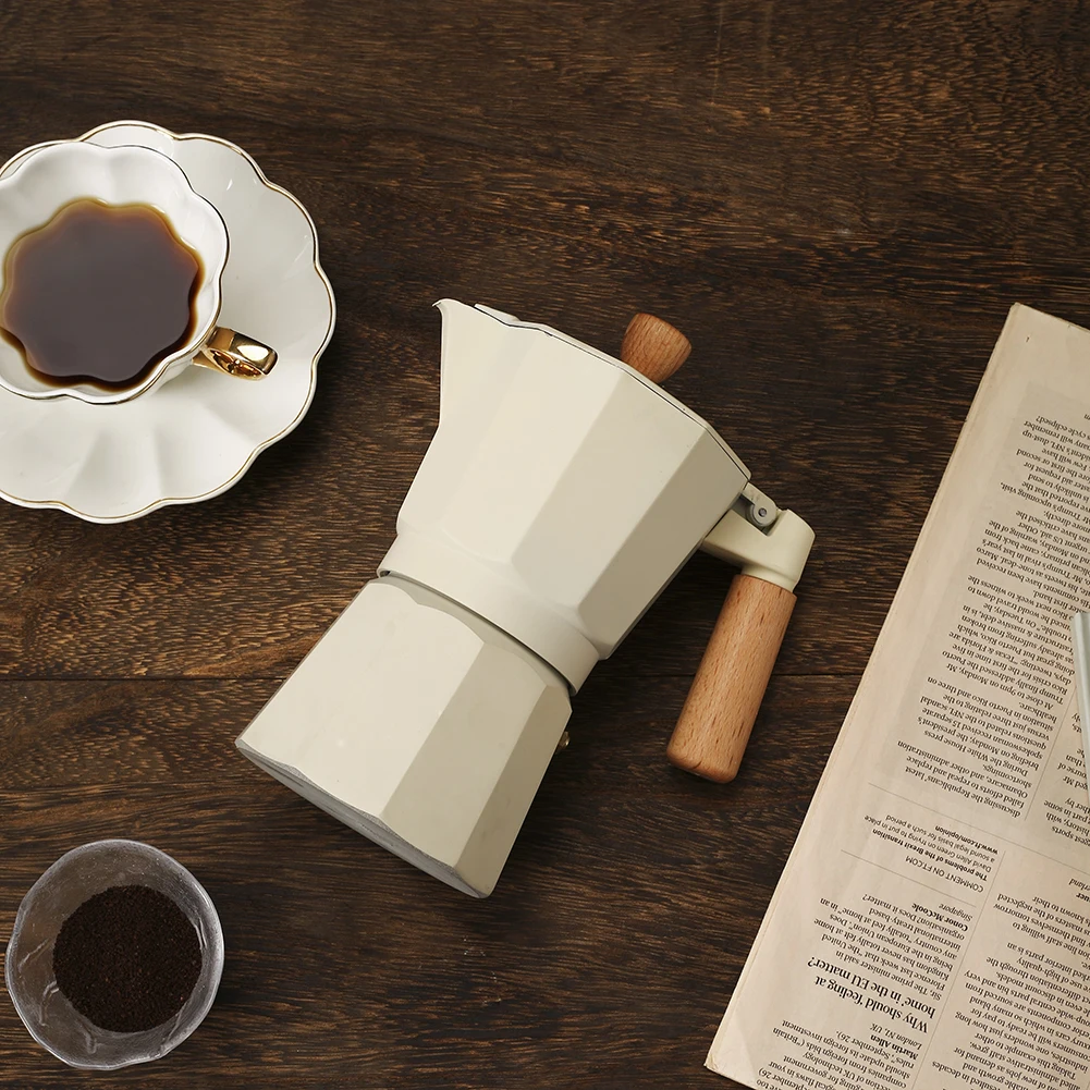 3cup/6cup Coffee Maker Aluminum Moka Pot Italian Coffee Machine Espresso Coffee Maker Classic Coffeeware Barista Accessories
3cup/6cup Coffee Maker Aluminum Moka Pot Italian Coffee Machine Espresso Coffee Maker Classic Coffeeware Barista Accessories