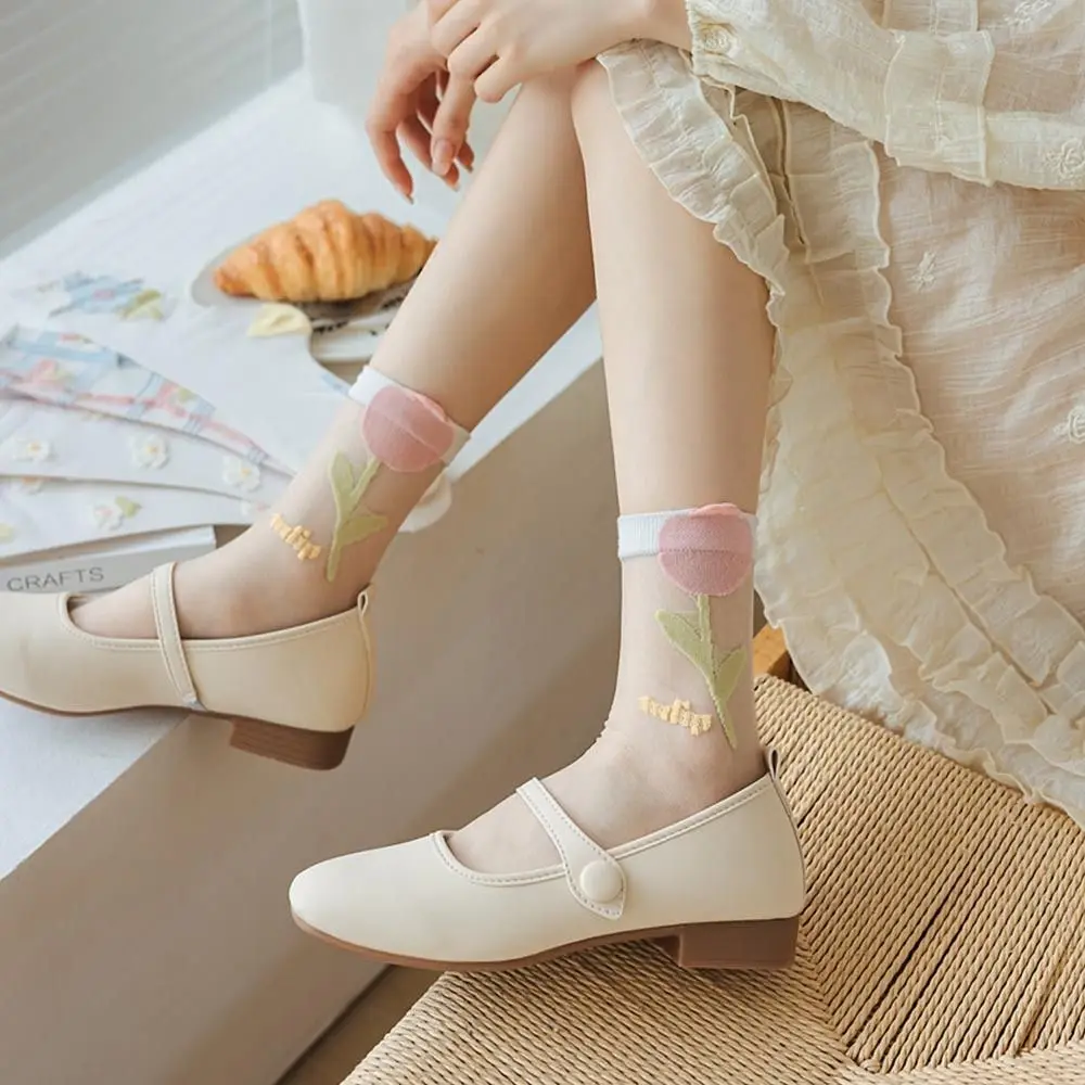 Ultra-Thin Mesh Anti-Abrasion Foot Harajuku Flower Socks Glass Silk Crystal Silk Socks Breathable Elastic Long Socks 
Ultra-Thin Mesh Anti-Abrasion Foot Harajuku Flower Socks Glass Silk Crystal Silk Socks Breathable Elastic Long Socks