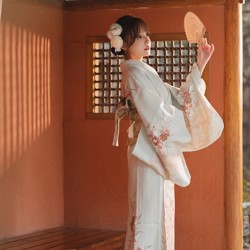 Women's Japanese Traditional Kimono Vintage Style Women Long Dress Photography Clothing Stage Performing Dress Cosplay Wear
Women's Japanese Traditional Kimono Vintage Style Women Long Dress Photography Clothing Stage Performing Dress Cosplay Wear