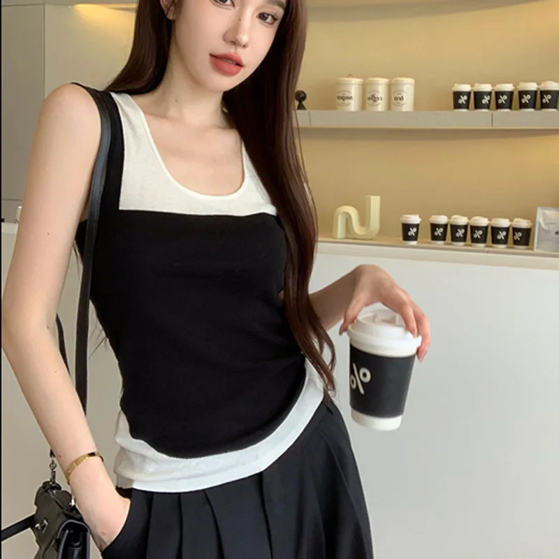 Simple Versatile Fake Two-piece Patchwork Knitted Women Sleeveless Vest Summer Contrast Color Slim Fit Office Ladies Waistcoat
Simple Versatile Fake Two-piece Patchwork Knitted Women Sleeveless Vest Summer Contrast Color Slim Fit Office Ladies Waistcoat