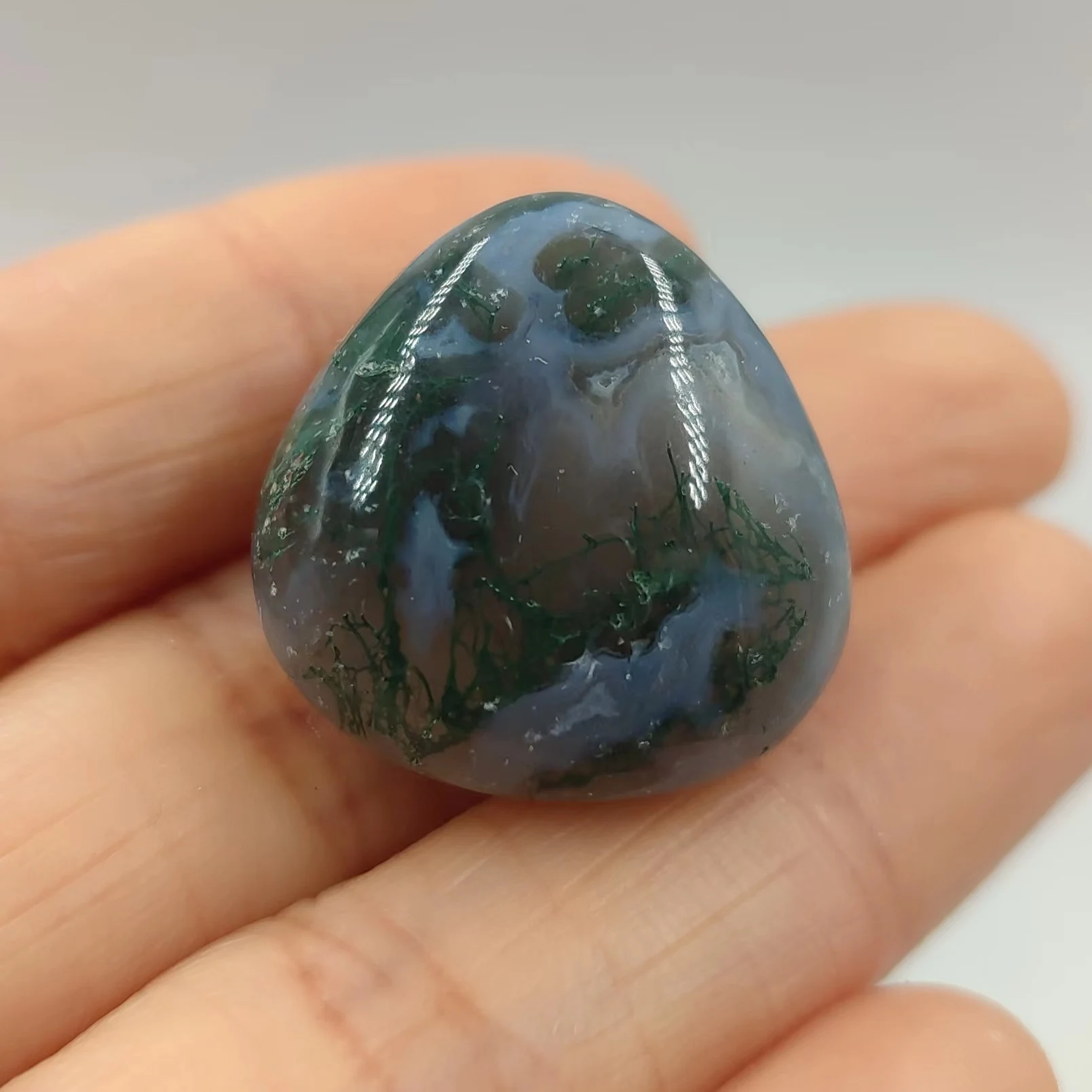 1pc Natural Moss Agate Irregular Shape Tumbled Stones Polished Quartz Crystal Healing Energy Mineral Home Garden Decoration
1pc Natural Moss Agate Irregular Shape Tumbled Stones Polished Quartz Crystal Healing Energy Mineral Home Garden Decoration