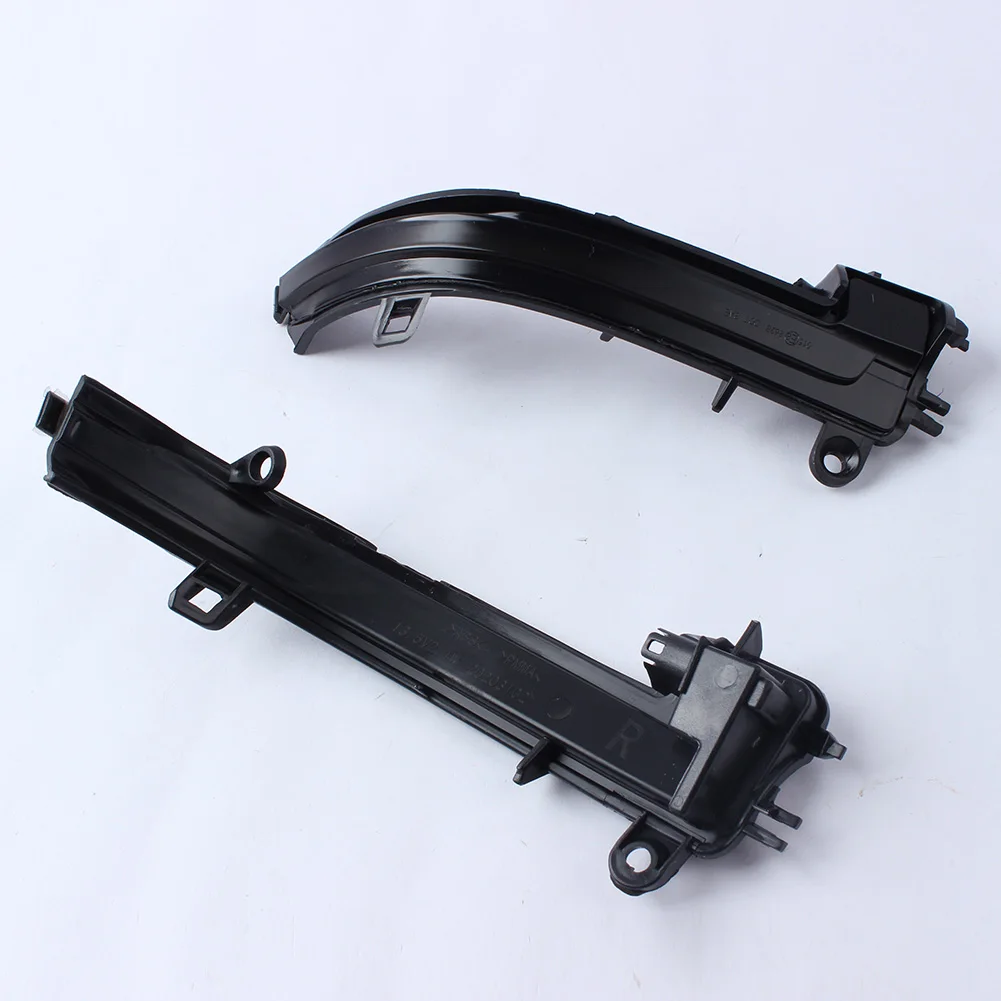 Car Turn Signal Easy To Install Greater Visibility Left&Right Long Lifespan More Safety Plug And Play Streamer Effect
Car Turn Signal Easy To Install Greater Visibility Left&Right Long Lifespan More Safety Plug And Play Streamer Effect