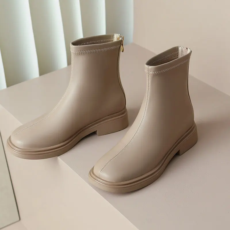 Genuine Leather Back Zipper Autumn Winter Women Ankle Boots Low Heels Working Casual Motorcycle Shoes Size 41 42 43
Genuine Leather Back Zipper Autumn Winter Women Ankle Boots Low Heels Working Casual Motorcycle Shoes Size 41 42 43