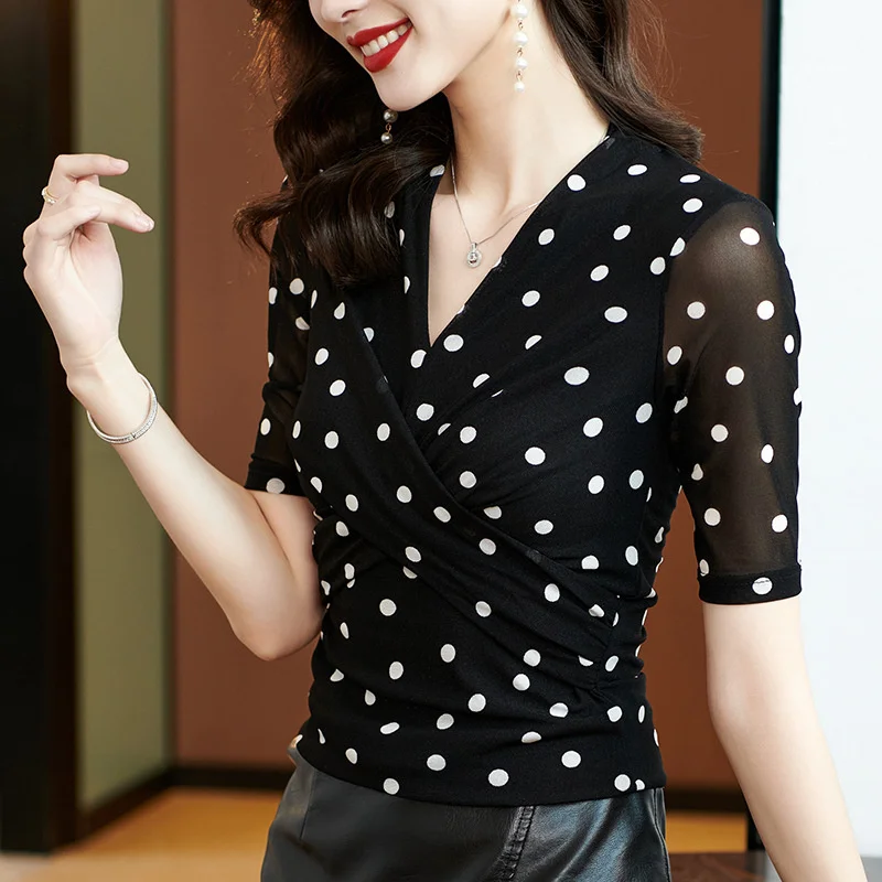 #9342 Polka Dot Printed Mesh T Shirt Women Half Sleeve Sexy Thin Office Wrap T Shirt Femme V-neck Skinny Tee Shirt Folds Summer
#9342 Polka Dot Printed Mesh T Shirt Women Half Sleeve Sexy Thin Office Wrap T Shirt Femme V-neck Skinny Tee Shirt Folds Summer