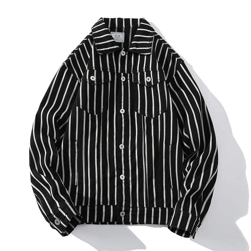 Мужская джинсовая куртка в полоску, свободного покроя
Мужская джинсовая куртка в полоску, свободного покроя