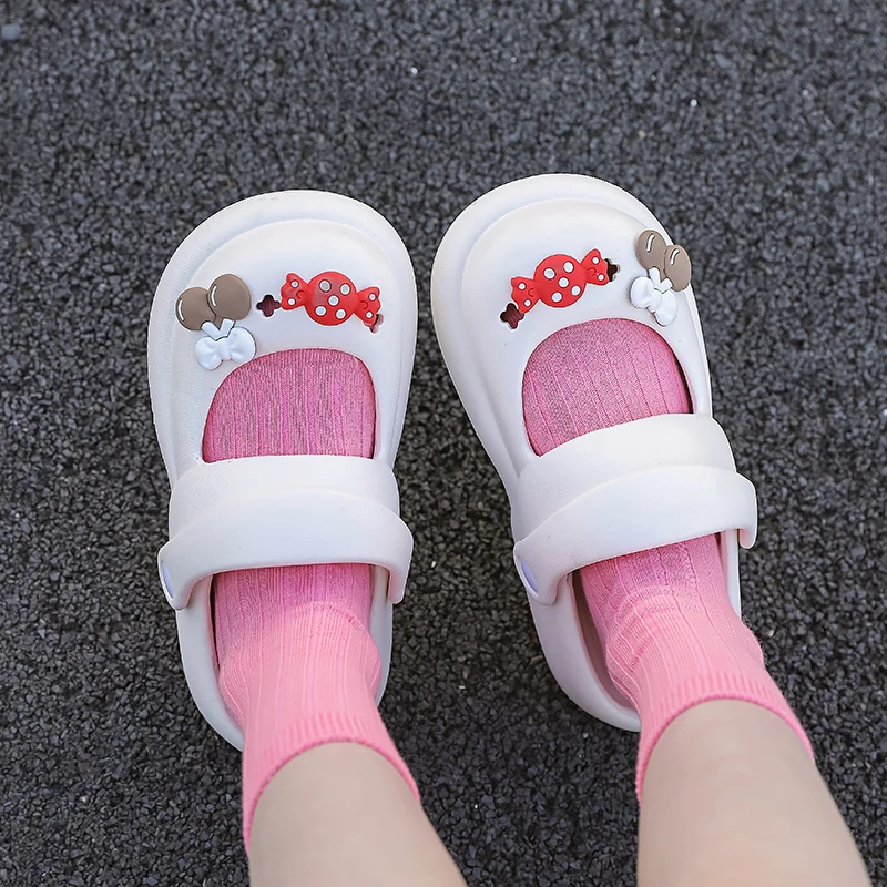Children Sandals EVA Girls Mary Jane Mules Clogs Summer Beach Slippers Kids Casual Shoes Ultra Light Anti Slip Platform Sandals 
Children Sandals EVA Girls Mary Jane Mules Clogs Summer Beach Slippers Kids Casual Shoes Ultra Light Anti Slip Platform Sandals