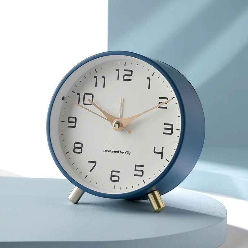 Nordic Luxury Alarm Clock Mute Children's Student Desk Table Clock Bedroom Study Room Simple Frosted Metal Clock
Nordic Luxury Alarm Clock Mute Children's Student Desk Table Clock Bedroom Study Room Simple Frosted Metal Clock