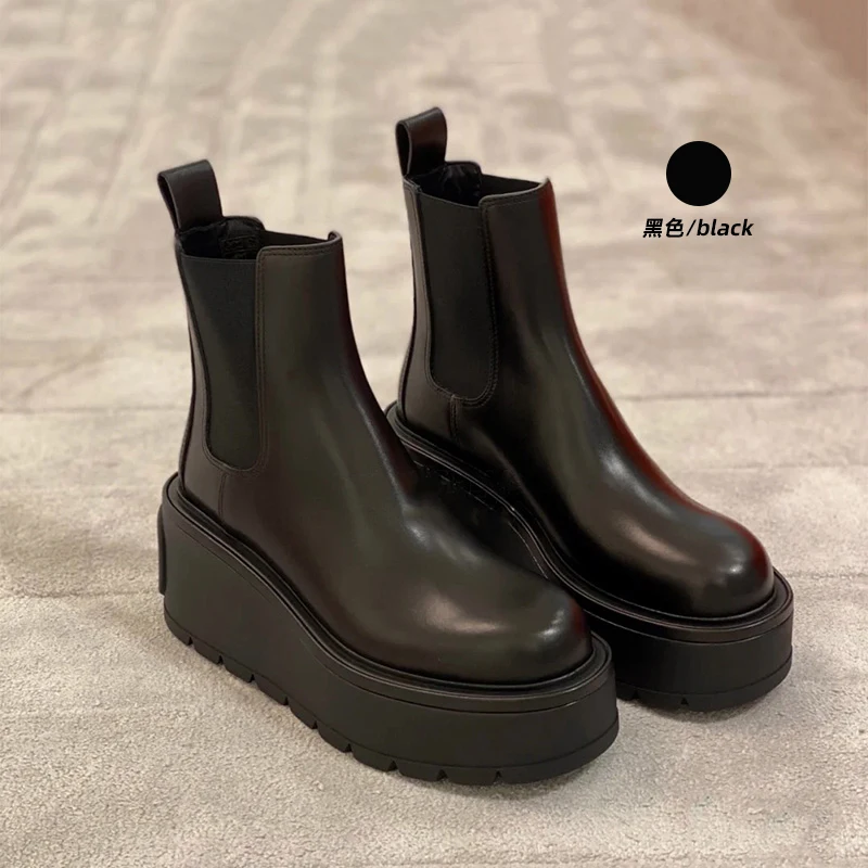 2022 Chelsea grosso elevato con stivaletti a punta tonda Cool elasticizzati neri stivali moderni con plateau da donna
2022 Chelsea grosso elevato con stivaletti a punta tonda Cool elasticizzati neri stivali moderni con plateau da donna